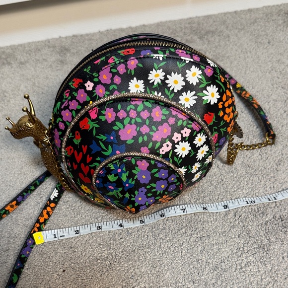 Betsey Johnson Kitsch floral Snailed It snail Crossbody Bag - Picture 14 of 16